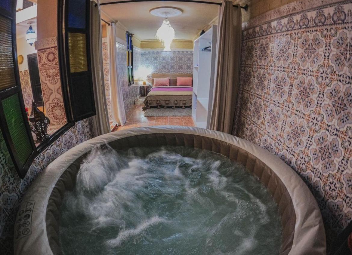 Riad Msholidays Jacuzzi Privatise Marrakech مراكش المظهر الخارجي الصورة